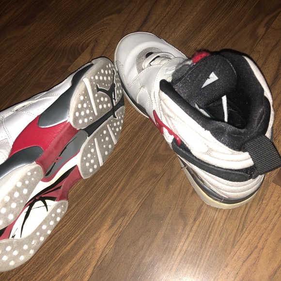 Retro Jordan 8s - “Bugs Bunny” - Picture 4 of 4